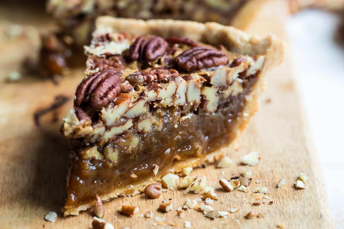Indulge in Delight: Pecan Pie with Maple Cream Recipe